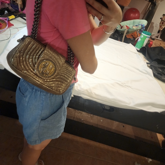 Iconic Henri Bendel Rare No. 7 Crocodile Leather Shoulder Bag with Chain Strap - Picture 5 of 10